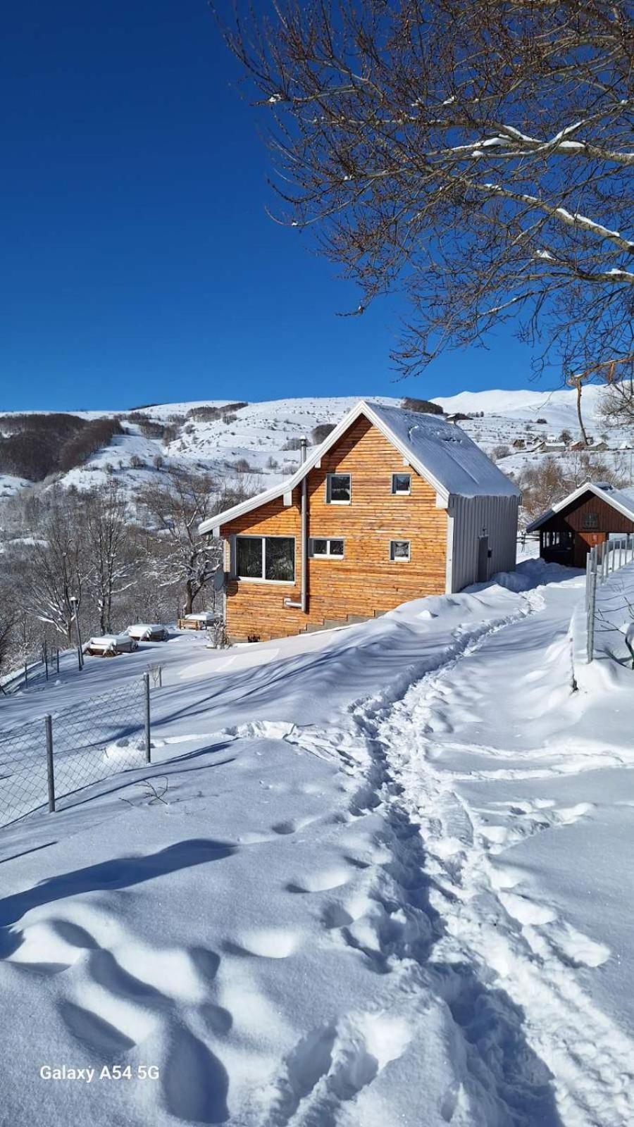 Holiday Home Vila Bjelašnica エクステリア 写真